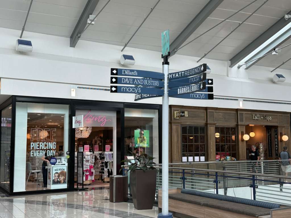 Stonebriar Centre - Signs - Kenneth Holland